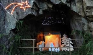 Inaugurazione del  presepe nella roccia a Maccagno