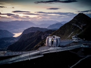 Escursione sul monte Generoso e visita al Fiore di Pietra