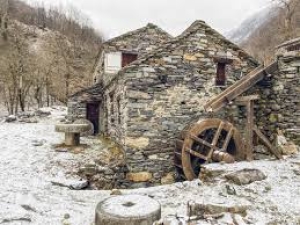 Passo lento - Escursione al paese di Piero in Valveddasca